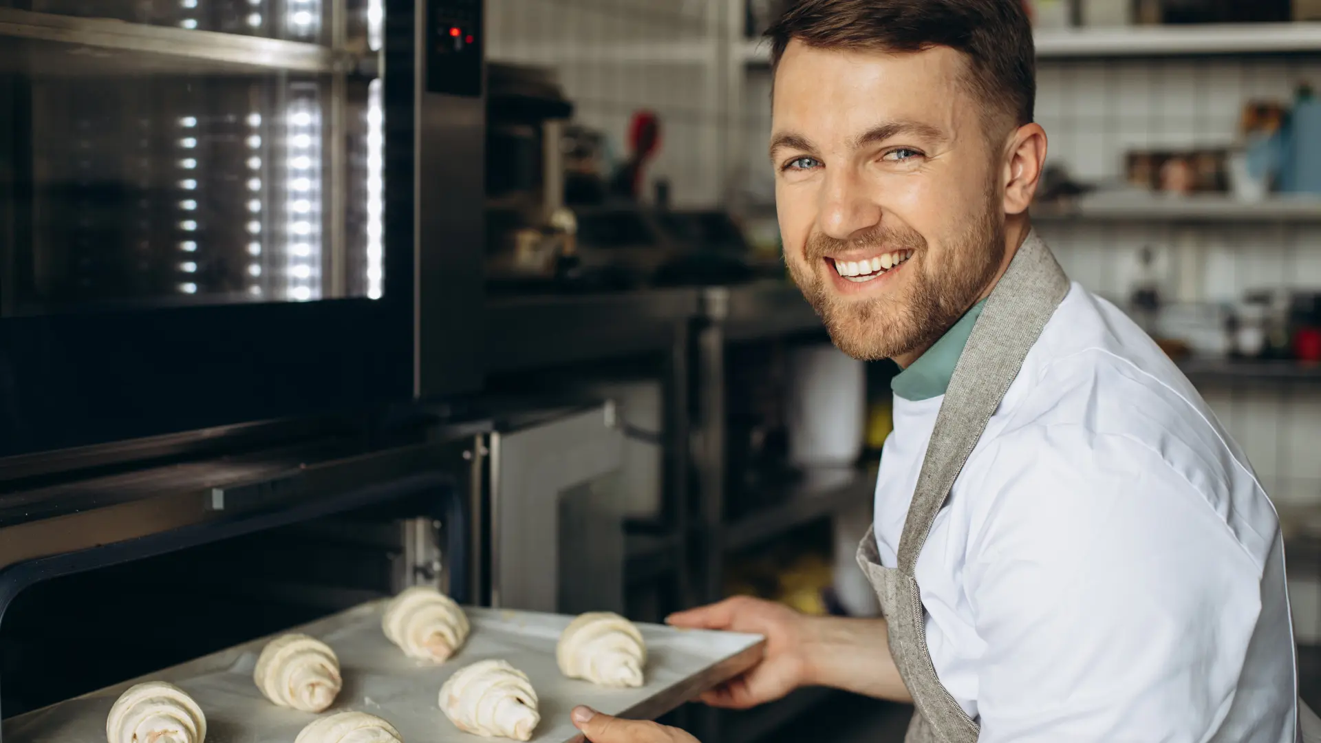 {{ $slide->title }} {{ $slide->subtitle }}